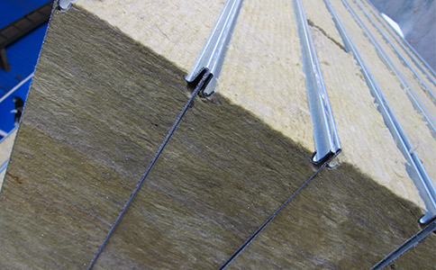 存放橫鋪巖棉板需要注意什么？